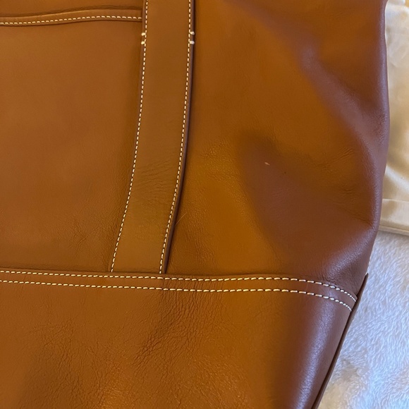 Great condition! Medium Montauk Tote in Rich Oak & $60 adjustable strap - Picture 11 of 16